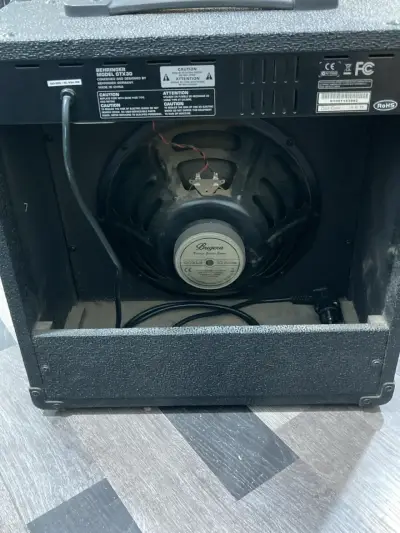 Amplificador Guitarra Behringer GTX30 con efectos - miniatura 2