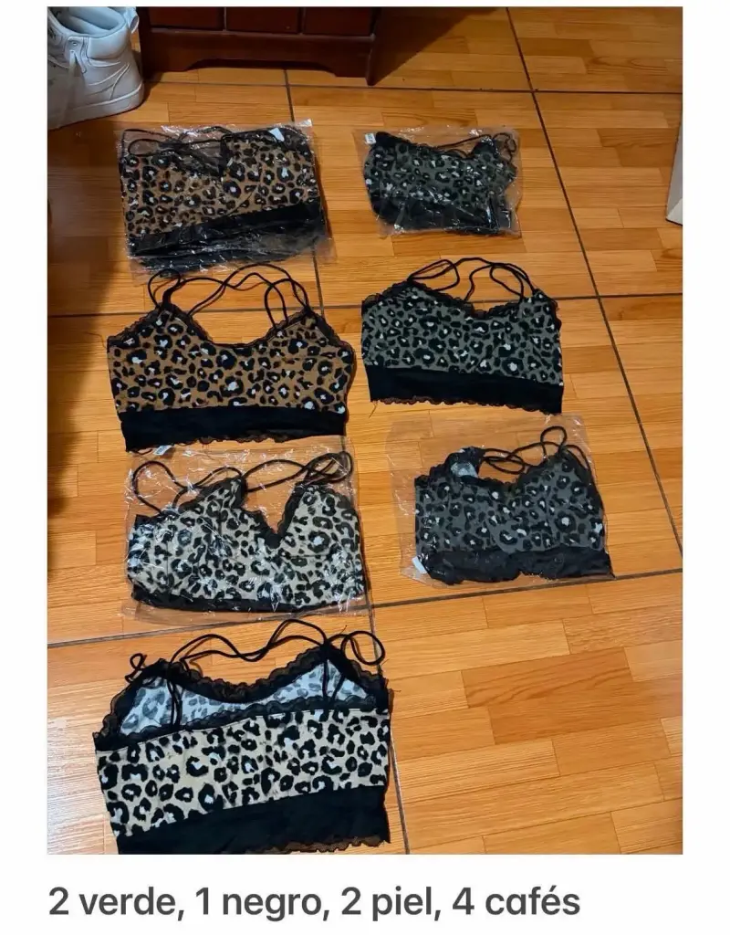 Lote de 39 poleras y tops nuevos - 3