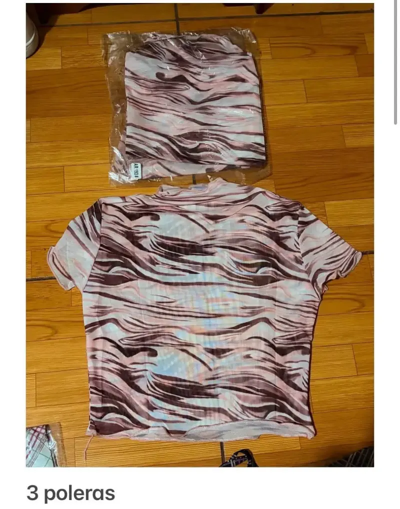 Lote de 39 poleras y tops nuevos - 4