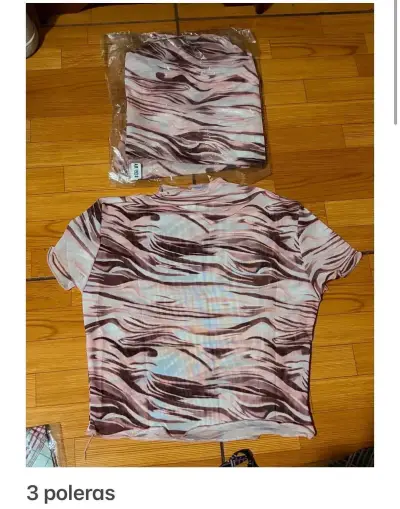Lote de 39 poleras y tops nuevos - miniatura 4