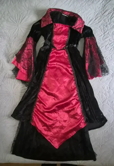 Disfraz de vampira talla 12 en negro y rojo - miniatura 1