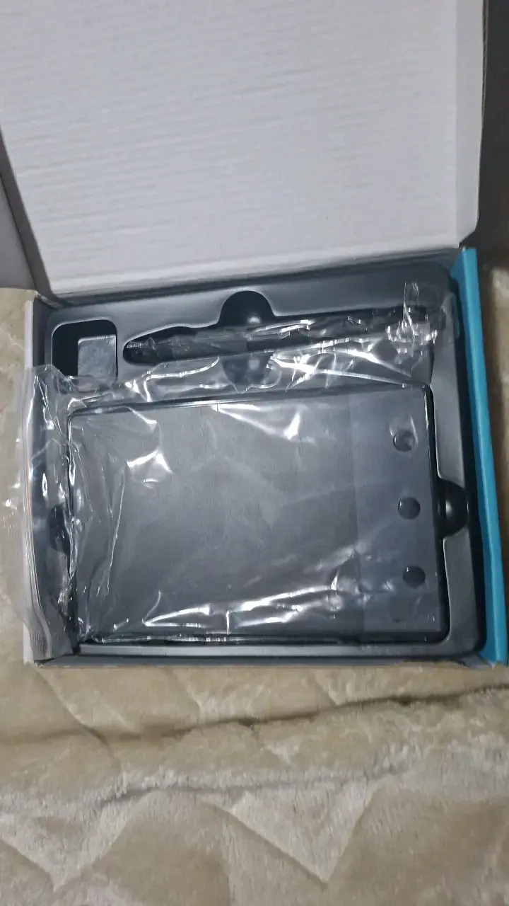 Tableta Gráfica USB Huion para Dibujo y Escritura - 2