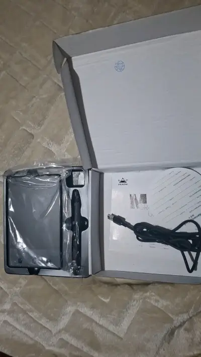 Tableta Gráfica USB Huion para Dibujo y Escritura - miniatura 3