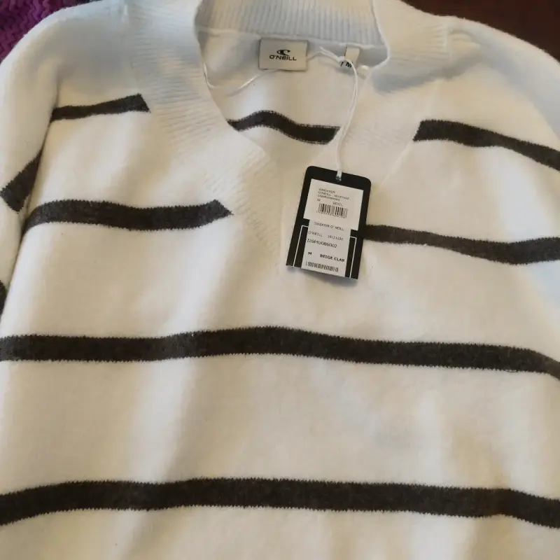 Suéter a rayas O'Neill beige y negro - 1