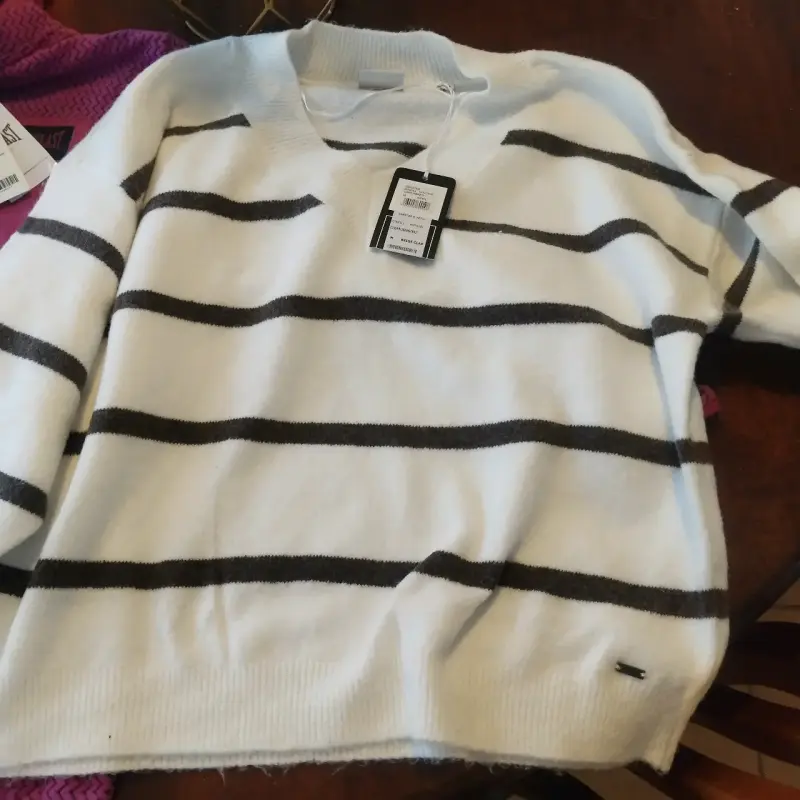 Suéter a rayas O'Neill beige y negro - 2