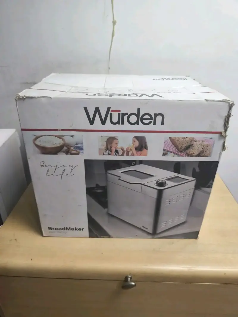 Máquina para hacer pan Würden en caja