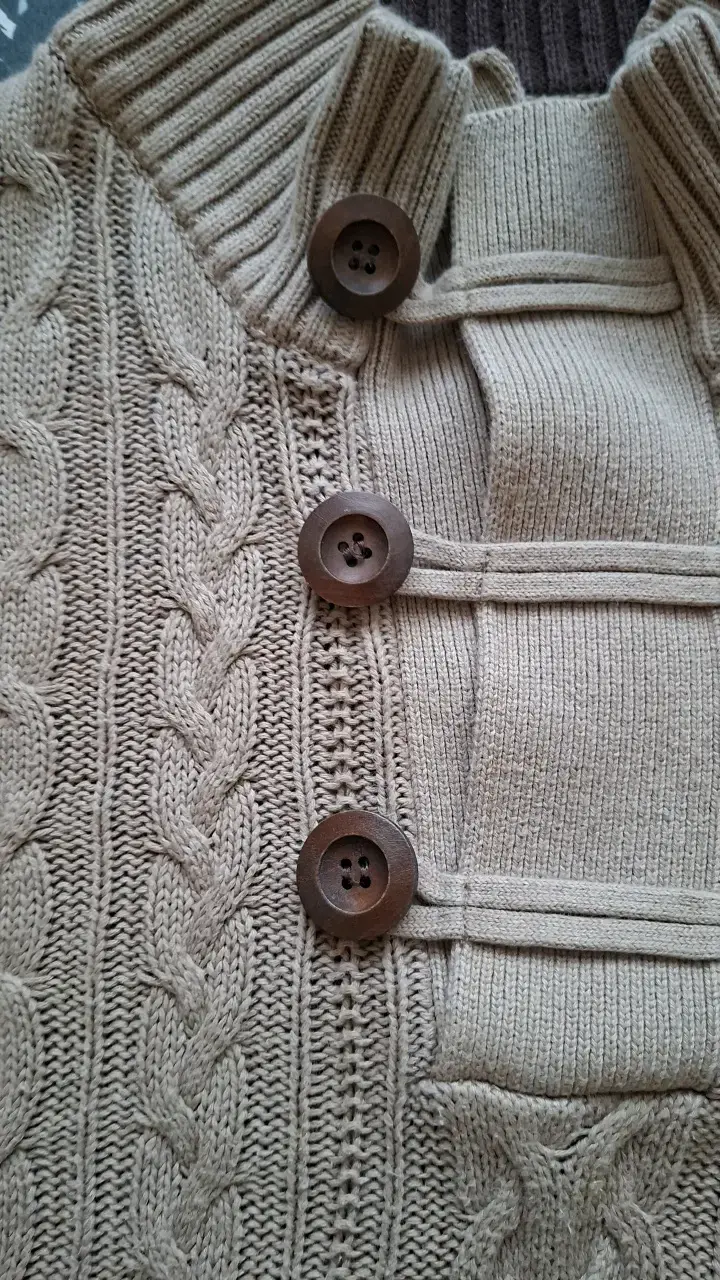 Suéter de lana beige U.S. Polo Assn con botones - 2