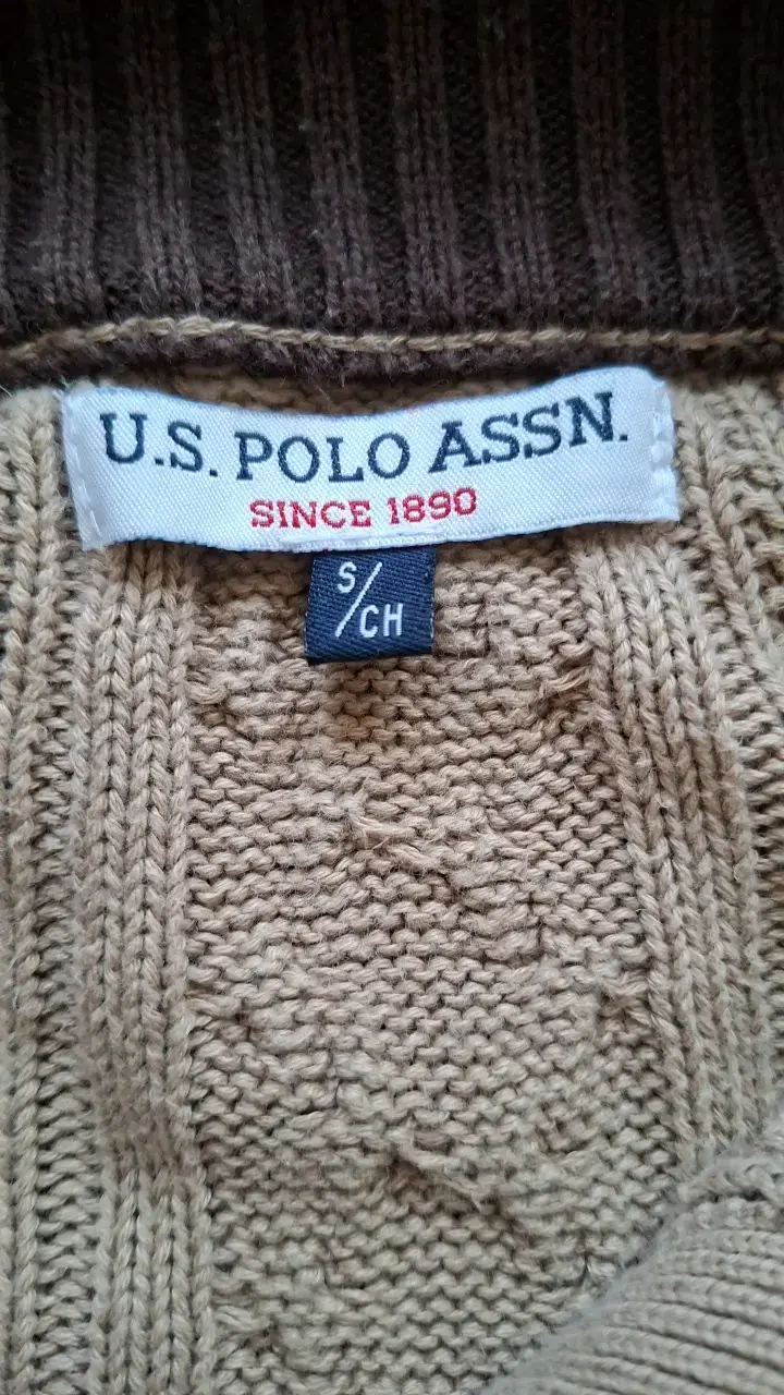 Suéter de lana beige U.S. Polo Assn con botones - 3