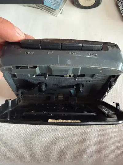 Walkman Aiwa reproductor de casetes vintage - miniatura 3