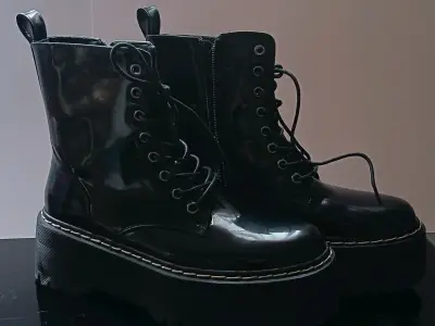 Botas negras con plataforma Verazzi - miniatura 1