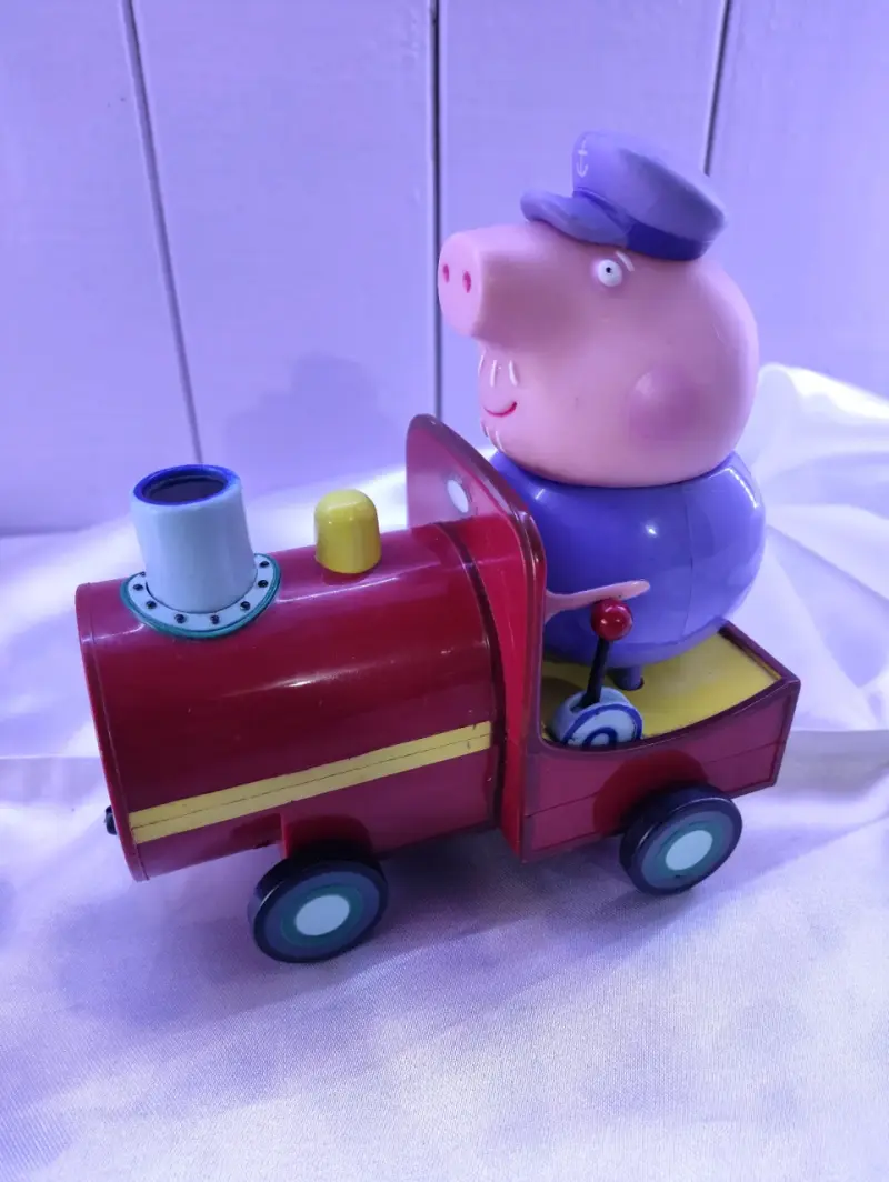 tren de juguete del Abuelo Cerdito peppa pig - 2