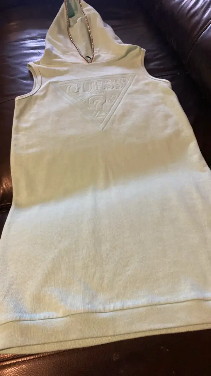 Vestido sin mangas Guess con capucha - 3
