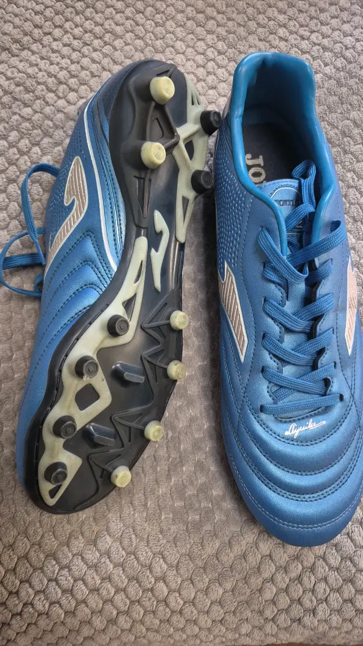 Botines de fútbol Joma con toperoles 30.5 cm - 2