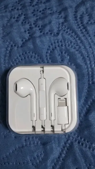 Kit para iPhone ( 4 productos ) cargador audifonos - miniatura 5