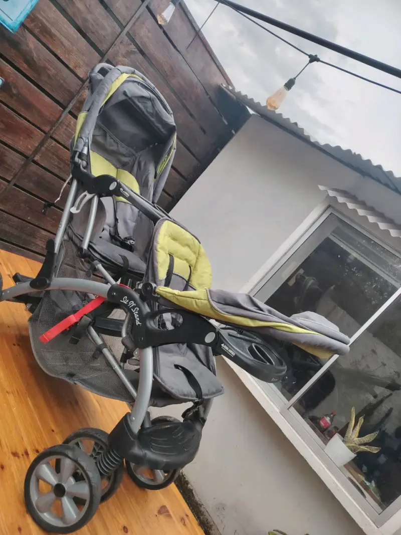 Coche doble para bebé Sit N Stand verde y gris - 6