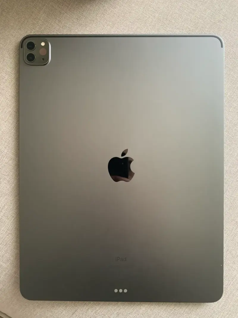 iPad Pro 12.9 pulgadas 5ta gen procesador M1 - 2