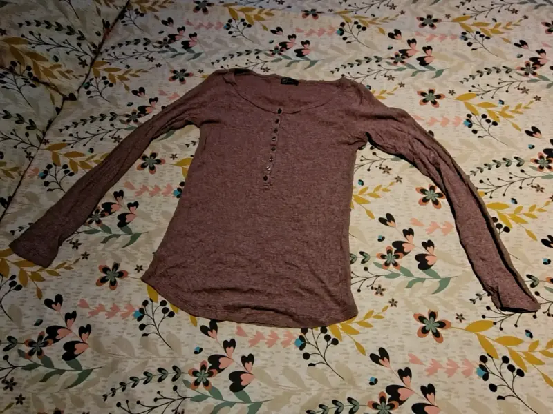 Polera manga larga morada para mujer