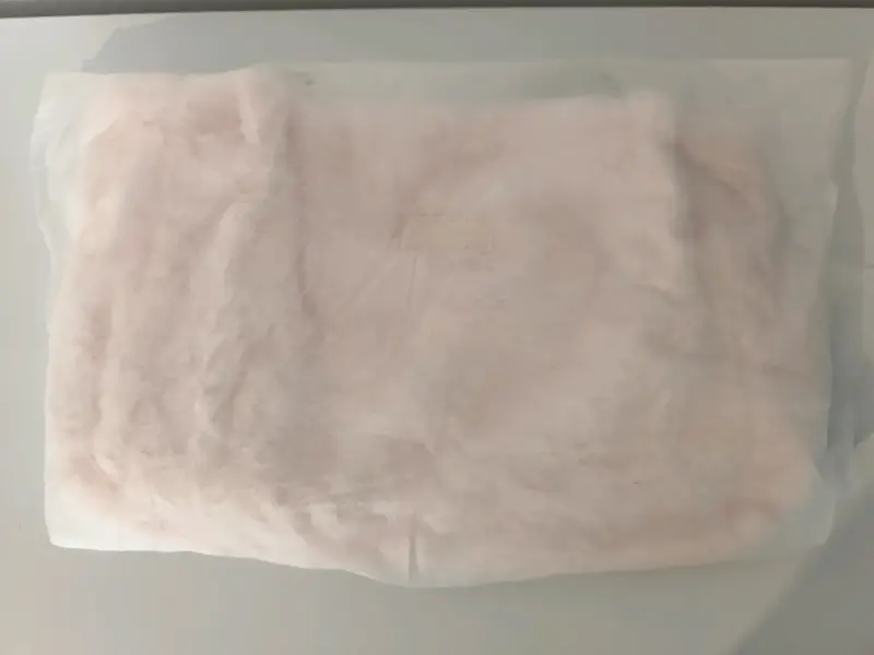 Bolso de mano peludo rosa suave💕 - 5