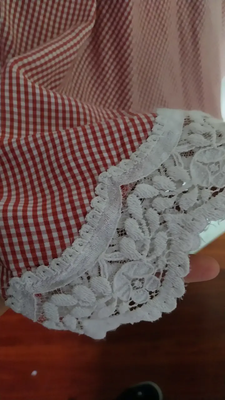 Vestido de tirantes rojo con encaje - 5