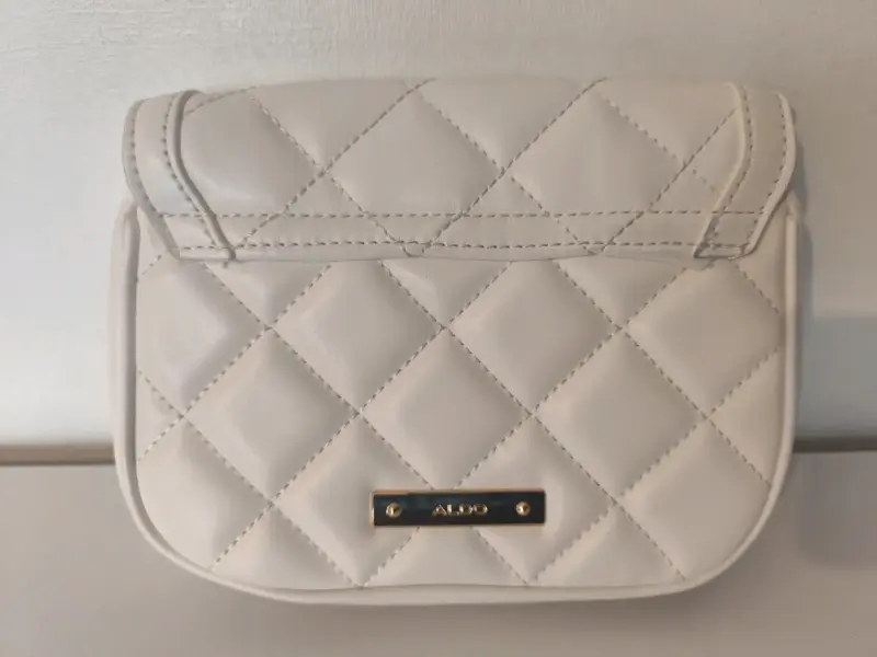 Cartera blanca acolchada con cadena dorada Aldo - 2