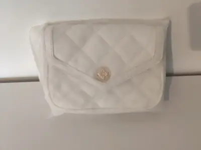 Cartera blanca acolchada con cadena dorada Aldo - miniatura 6