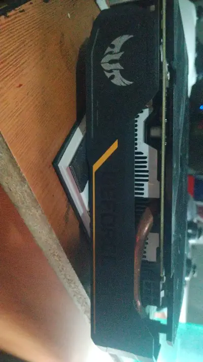 Tarjeta gráfica GTX 1650 - miniatura 1