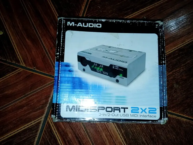 Interfaz MIDI USB M-Audio Midisport 2x2 - 2