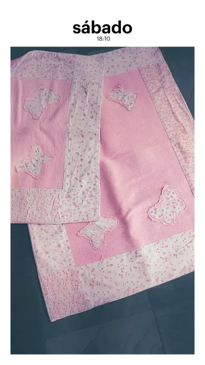 Set de 2 bajadas de cama rosas con mariposas - miniatura 1