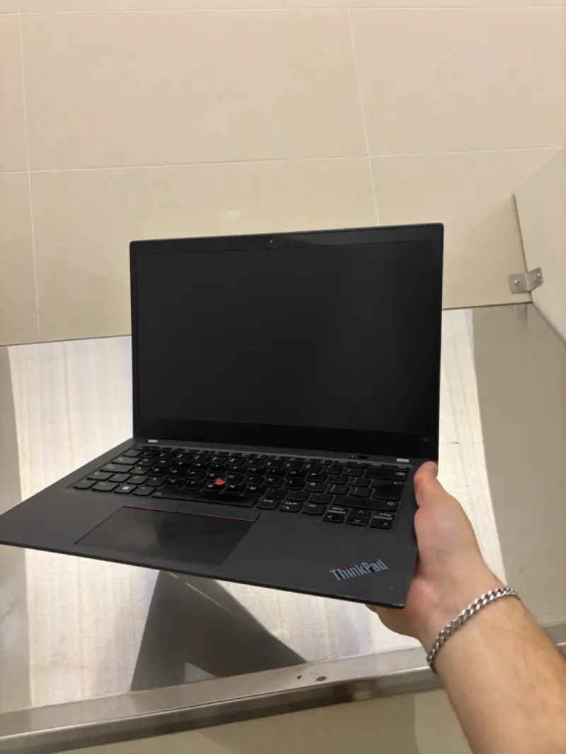 🔥THINKPAD T14s | I7 16GB RAM – IMPECABLE - 4