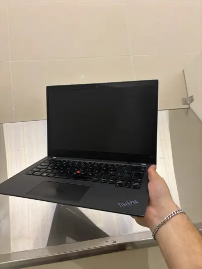 🔥THINKPAD T14s |  I7 16GB RAM – IMPECABLE - miniatura 4