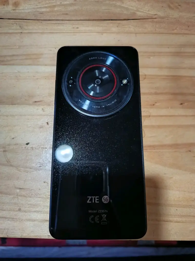 Smartphone ZTE Blade A75 5G - 2