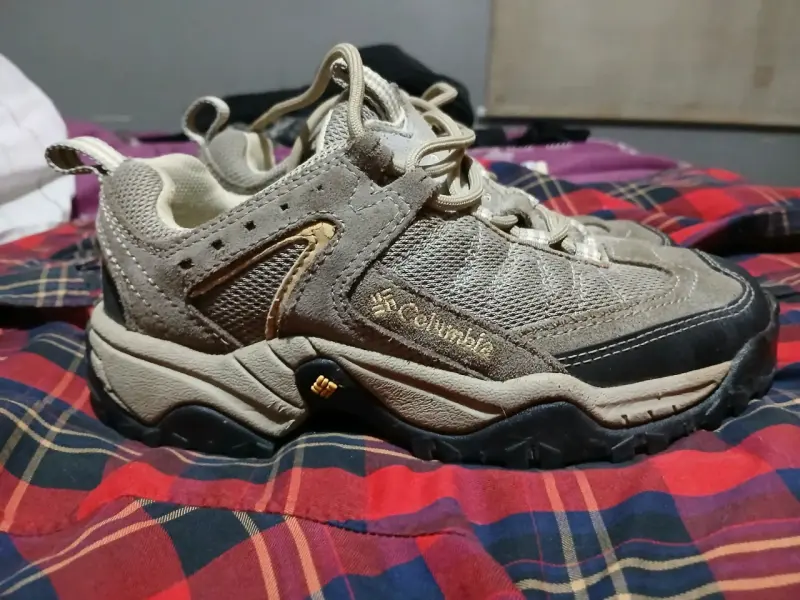 Zapatillas de senderismo Columbia beige para hombre - 2