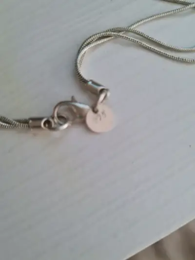 Conjunto de collar y aros de plata texturizada - miniatura 2