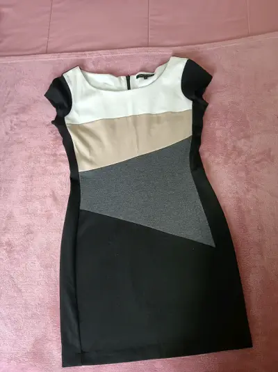 Vestido elegante de bloques de color Basement Basic - miniatura 1