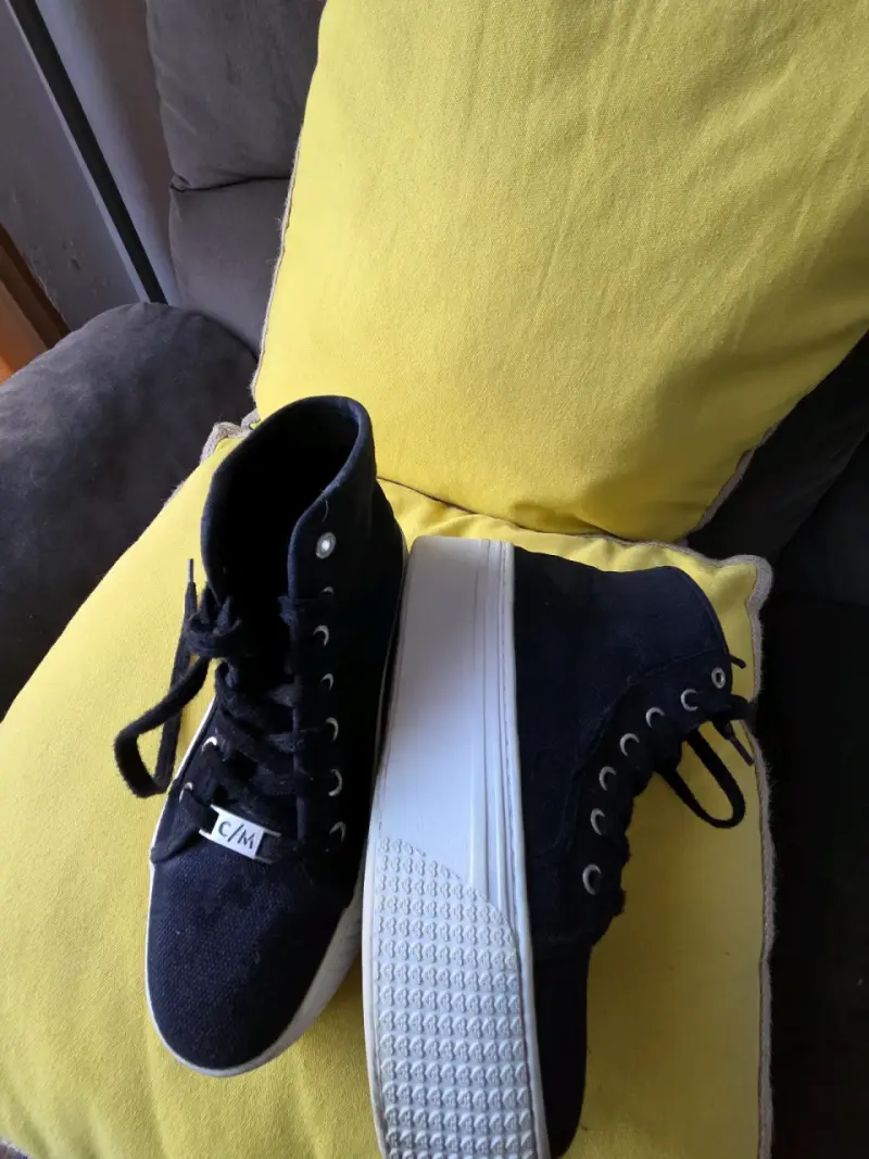 Zapatillas negras con plataforma alta - 5