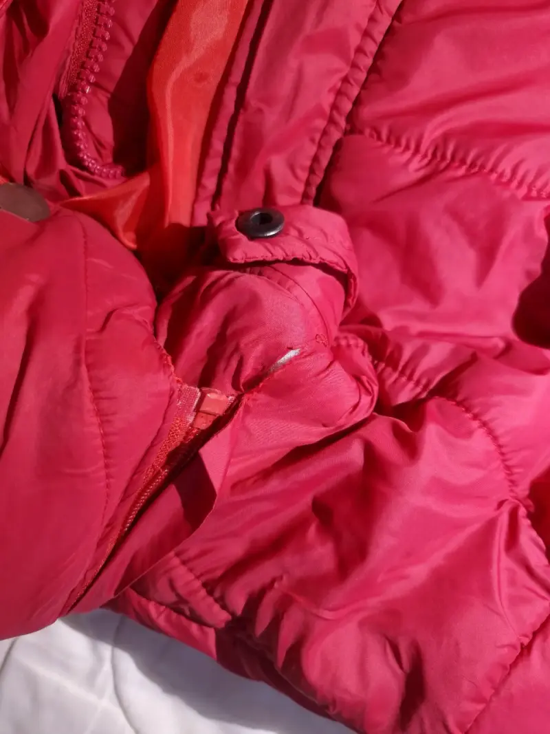 Abrigo Niña Rojo con Capucha de Piel Sintética - 5