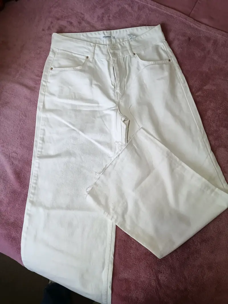 Jeans blancos Pull&Bear talle 40