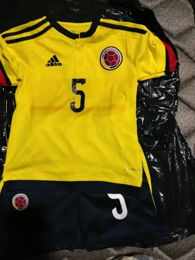 Conjunto de fútbol amarillo y azul Adidas Colombia - miniatura 1