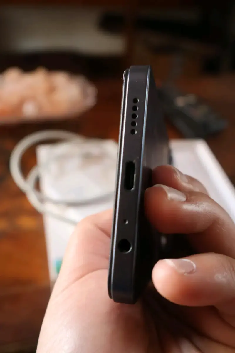 Vivo Y36 5G con cargador - 5