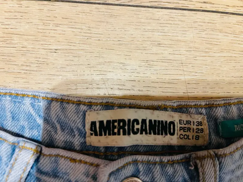 Jeans de mezclilla azul claro Americano talla 38 - 2