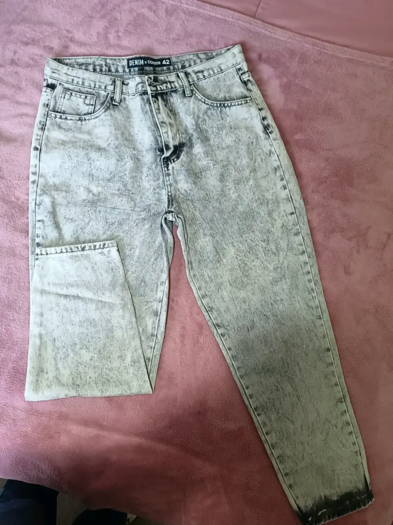 Jeans de mezclilla gris para mujer talla 42