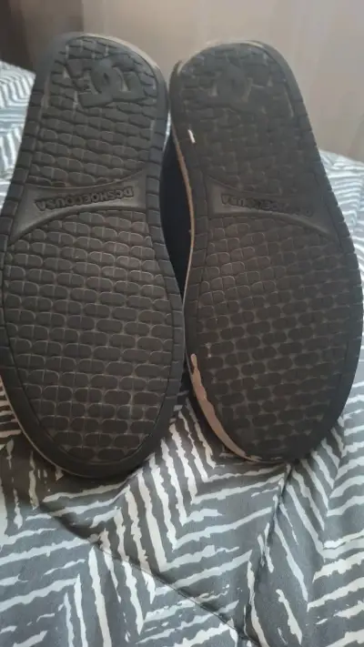 Zapatillas DC negras para hombre - miniatura 3