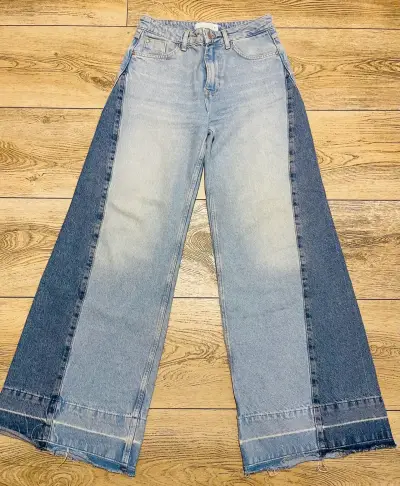 Jeans anchos bicolor Zara para mujer - miniatura 1