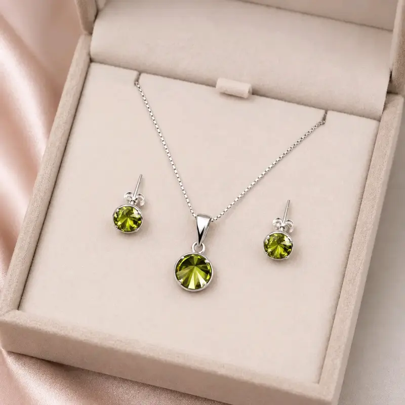Set de joyería con collar y aros de cristal verde - 1