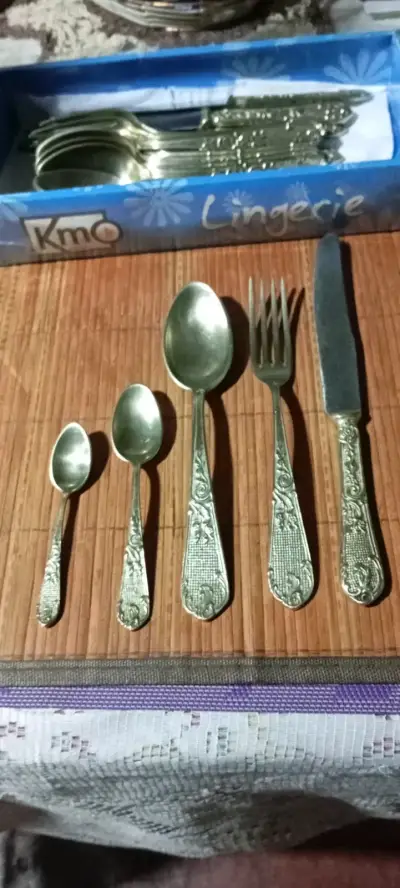 Cubiertos antiguos - miniatura 1