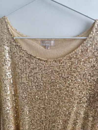 Blusa dorada con lentejuelas para mujer - miniatura 2