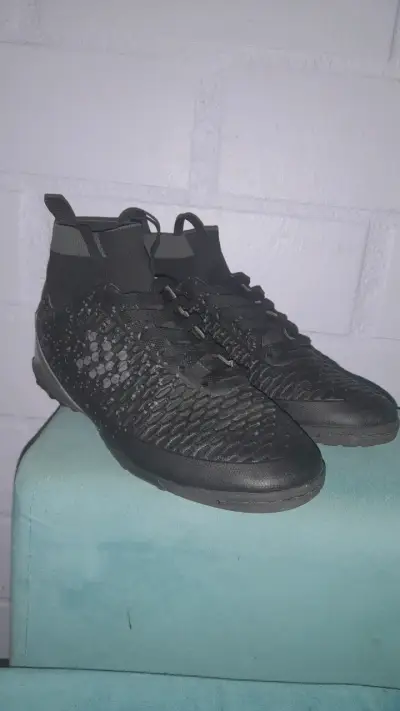 Zapatillas de fútbol sala negras talla 38 - miniatura 1