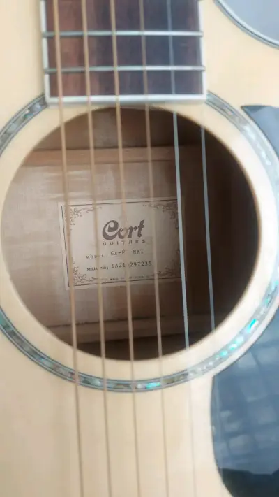 Guitarra acústica Cort GA5F NAT con funda - miniatura 2