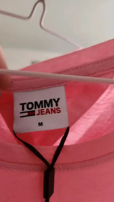 Polera Tommy Jeans rosa talla M - miniatura 2