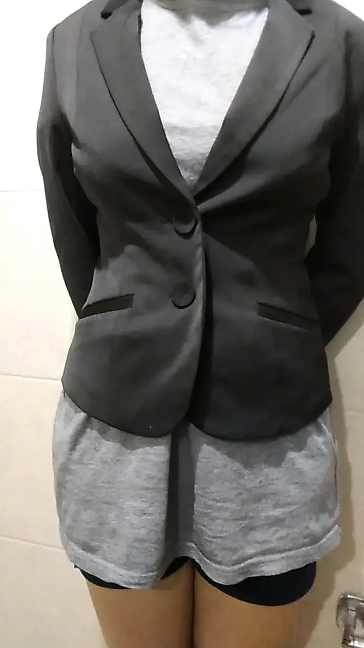 Blazer negro para mujer elegante - 2